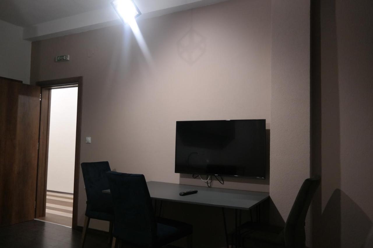 Villa Family 库马诺沃 外观 照片