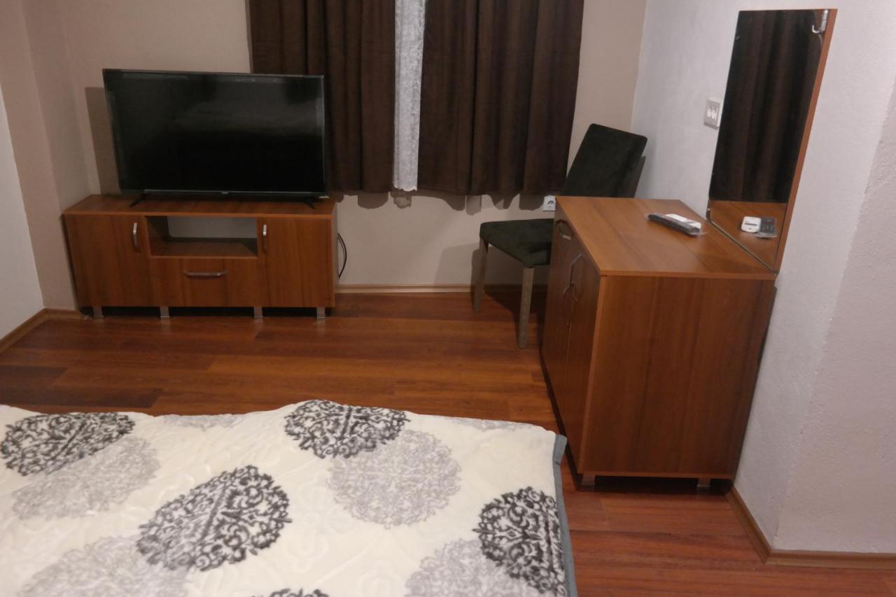 Villa Family 库马诺沃 外观 照片