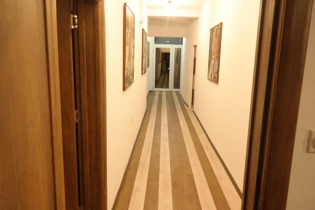 Villa Family 库马诺沃 外观 照片