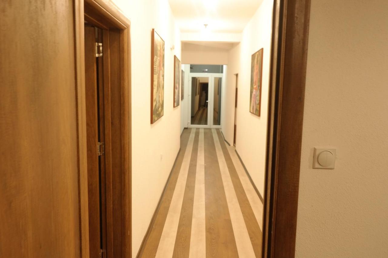 Villa Family 库马诺沃 外观 照片